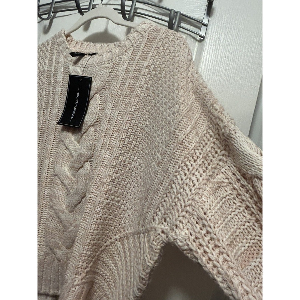 Moon & Madison Womens L Pink Cream Cable Knit Cropped Sweater NWT Boxy‎ Fit - Picture 7 of 13